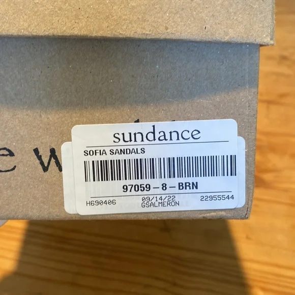 🎉 NEW‼️ SUNDANCE FIVE WORLDS SOFIA SANDALS‼️ - Picture 14 of 16